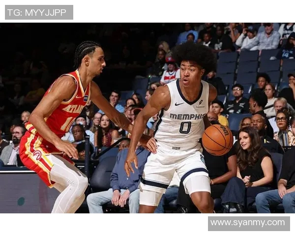 老鹰队新秀崭露头角,为球队注入活力 老鹰队新秀崭露头角,为球队注入活力